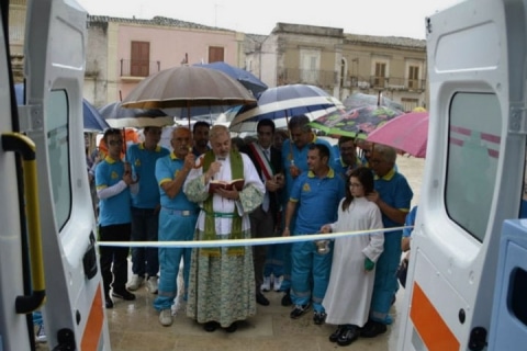 Inaugurazione ambulanza 6 ottobre 2013